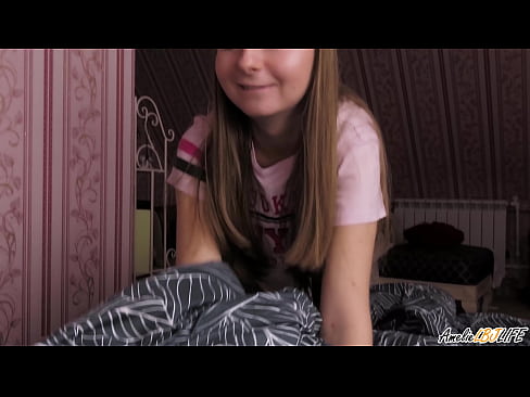 ❤️ Blondie suig haar BFF's diep en kry cum in haar mond Porno fb by porn af.sexera.ru ﹏